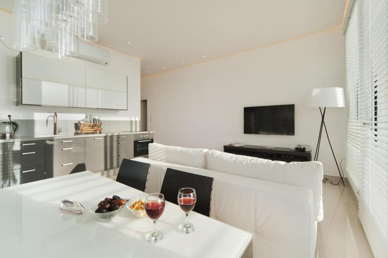 Beach And Sunset Panorama Apartment By Sea N' Rent Tel Aviv Buitenkant foto